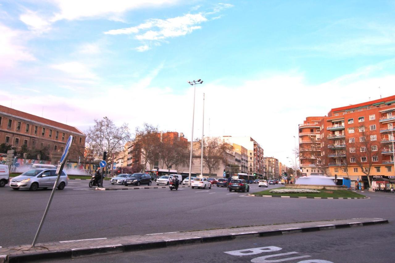 Apartamento En Embajadores Madrid Exterior photo