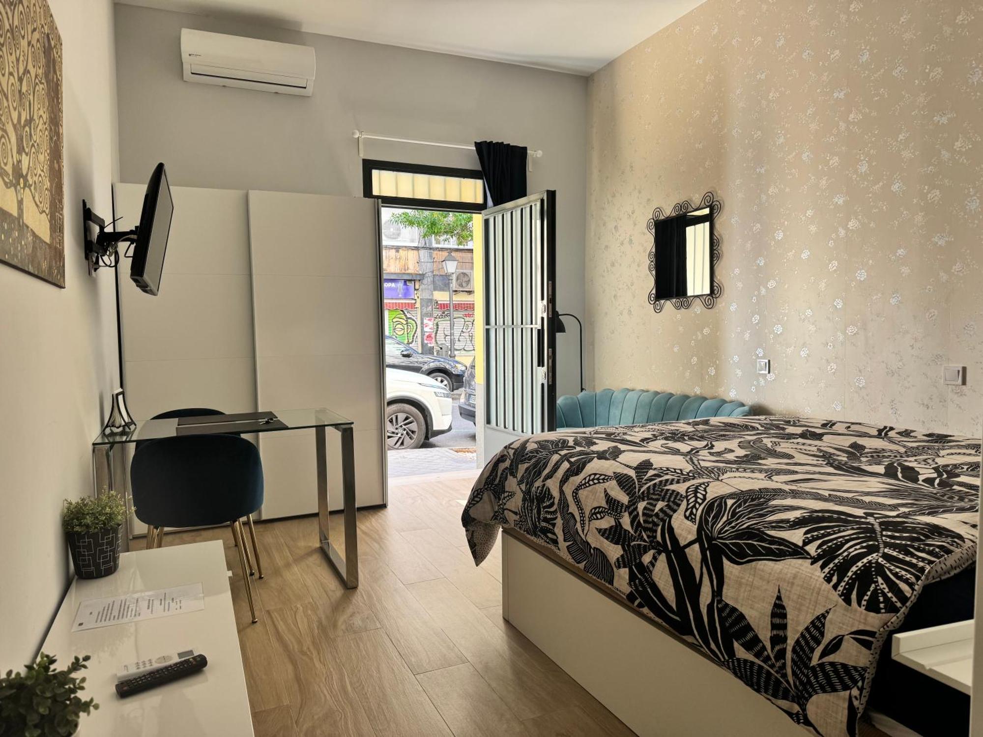 Apartamento En Embajadores Madrid Exterior photo